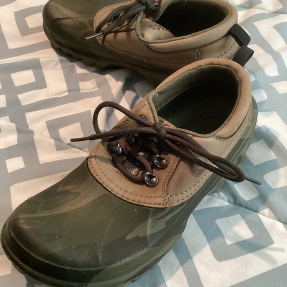 Unisex CROCS Camo Axle All Terrain Green/Brown Army Leather/Croslite Lace Shoes - Picture 3 of 6